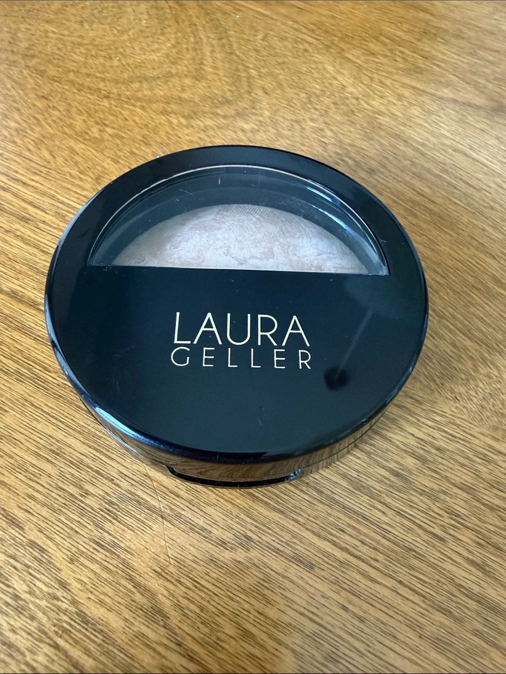 Laura Geller new sold